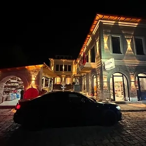 Vila Loris Воскопоя